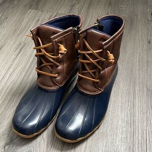 Navy/Brown Sperry Boots ✨